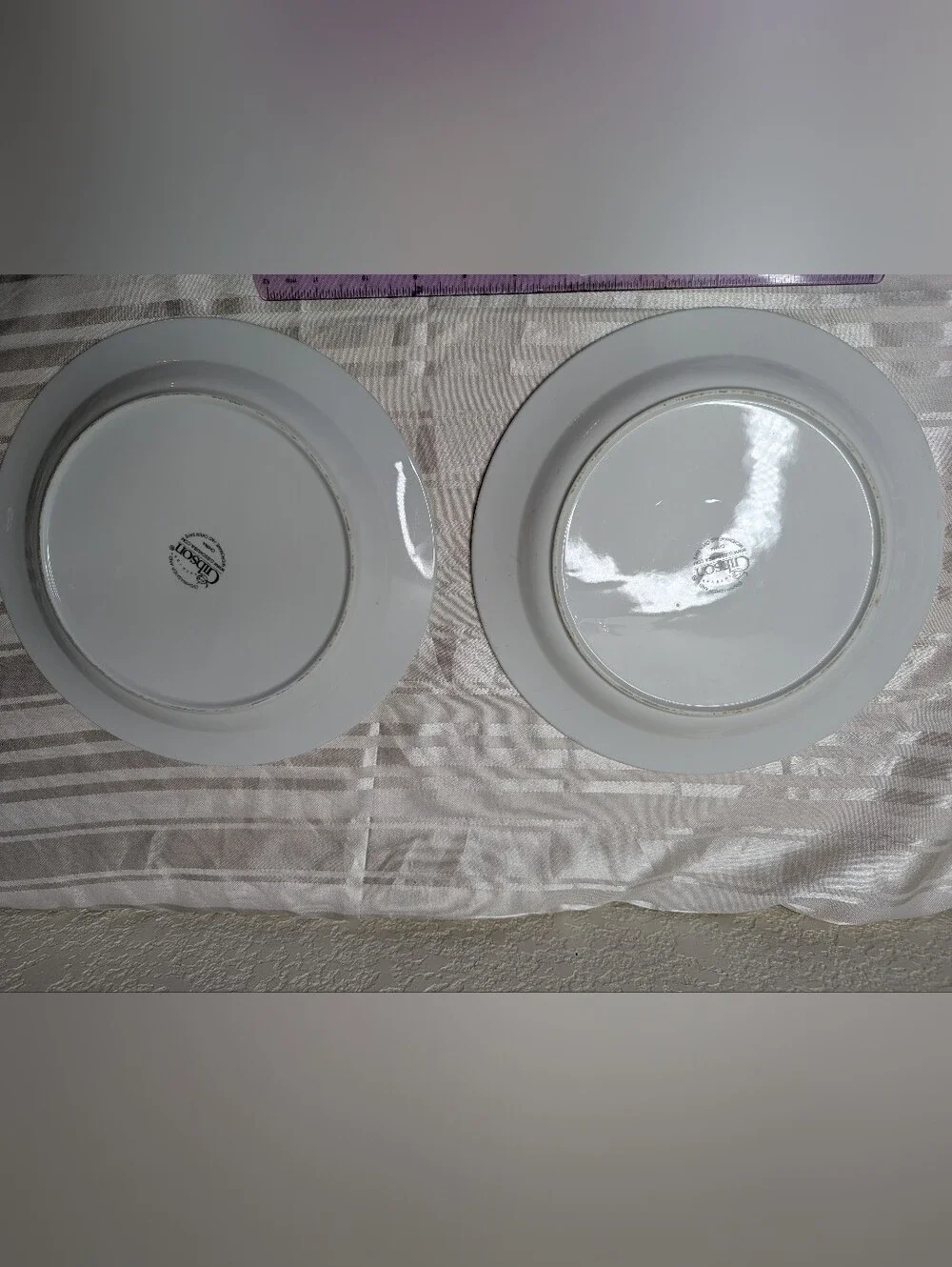 Gibson Apples Plates Dinner Lot of 2 Red Apples, Flowers Green Leaves, Vintage